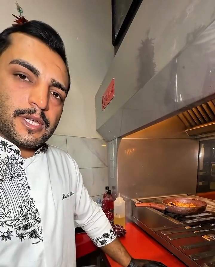 Reşit Usta ocak başında